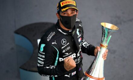 Hamilton “mbret” në Spanjë, sërish keq Ferrari