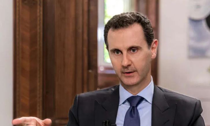 Për pak i “ndalet zemra”, Asad ndërpret fjalimin në parlament