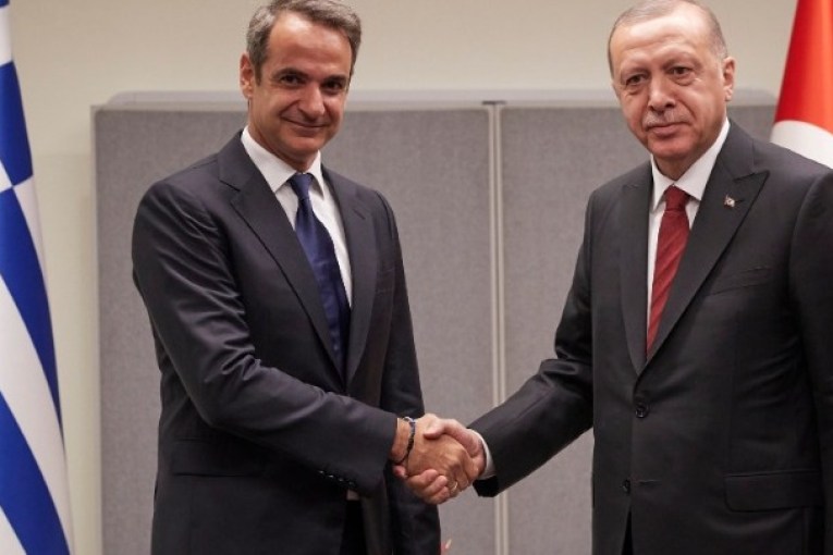 Erdogan: I gatshëm të takohem me Mitsotakisin, nëse ai tregon “vullnet të mirë”