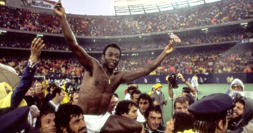 Pelé dhe 80 vitet e një miti që nuk venitet kurrë
