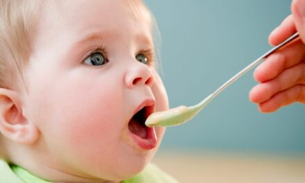 Mënyra si ushqehemi nën 2 vjeç ndikon në shëndetin tonë më vonë