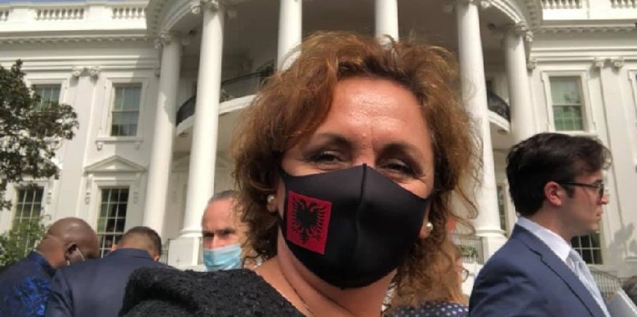 Ambasadorja shqiptare në SHBA infektohet me COVID: Kam zhvilluar shumë takime me zyrtarë