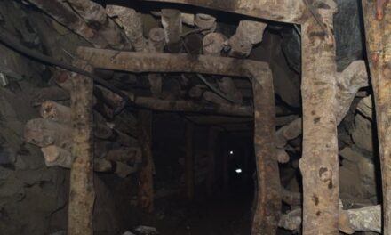 Tre minatorë janë raportuar të humbur në një minierë në Selishtë të Dibrës