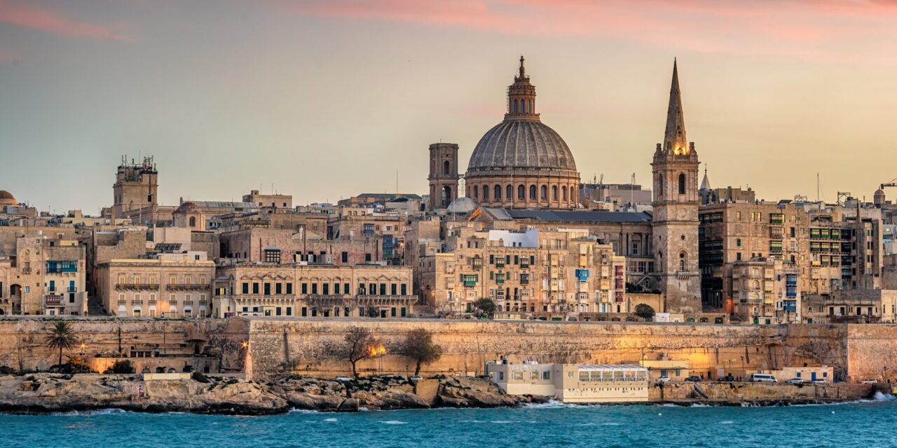 “Pasaportat e arta”, BE nis hetim për Qipron dhe Maltën