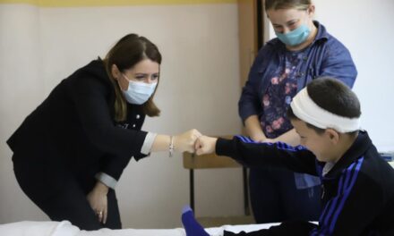 Manastirliu: Realizohet për herë të parë implanti koklear për fëmijët që nuk dëgjojnë