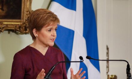 Sturgeon: Është koha që Skocia të bëhet një komb i pavarur europian