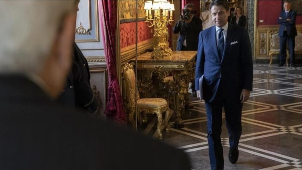 Kryeministri italian Conte jep nesër dorëheqjen