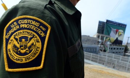 Departamenti i Sigurisë Kombëtare në SHBA ndalon disa dëbime për 100 ditë