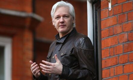 Julian Assange nuk do të ekstradohet në Amerikë