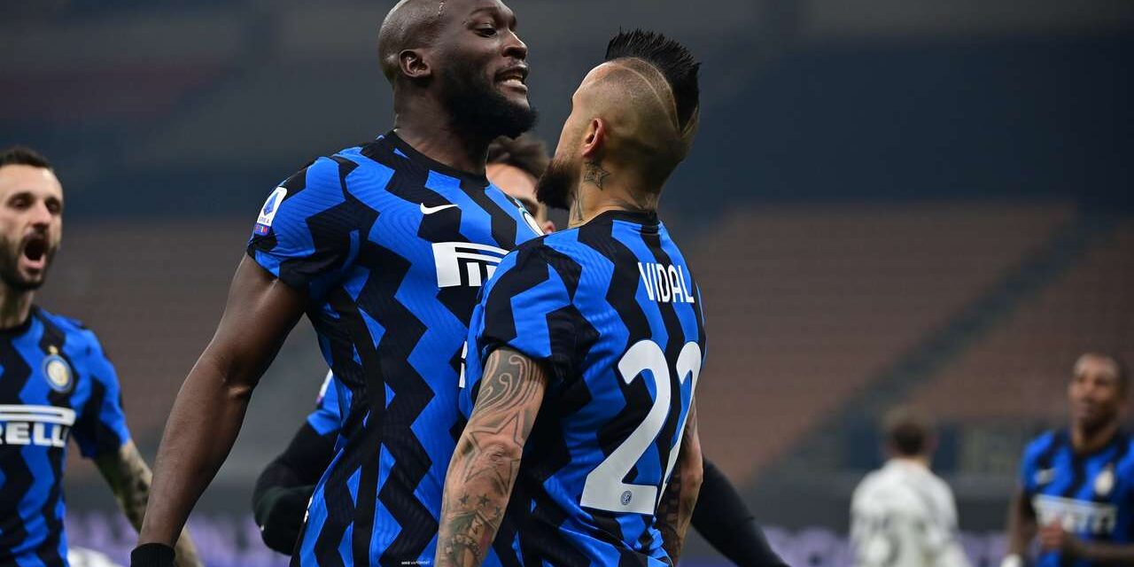 Mbrëmje perfekte për Interin, Vidal dhe Barella thyejnë Juventusin pas 4 vitesh