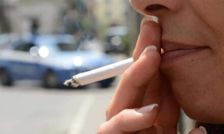 Duhani ndalohet edhe në ambientet e jashtme në Milano