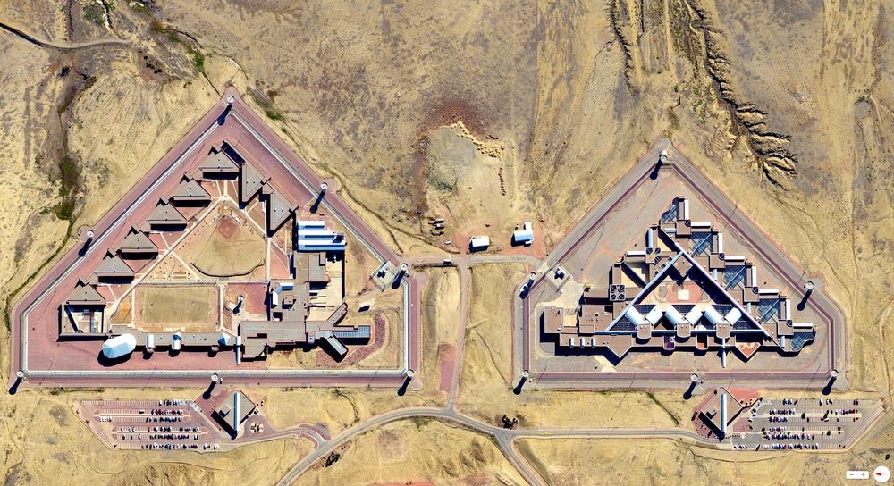 “Ferri i teknologjisë së lartë”, burgu ku El Chapo po mbyll ditët