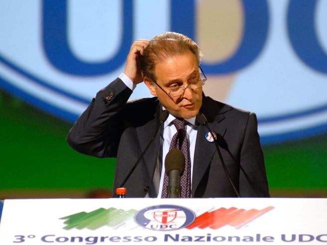 Operacion kundër mafies, furtunë në politikën italiane, jep dorëheqjen lideri i partisë