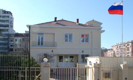 Dëbimi i diplomatit, ambasada ruse në Tiranë: Pse akuzat janë të sajuara