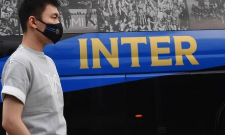 Fundi i një epoke, Interi ndryshon emrin dhe logon