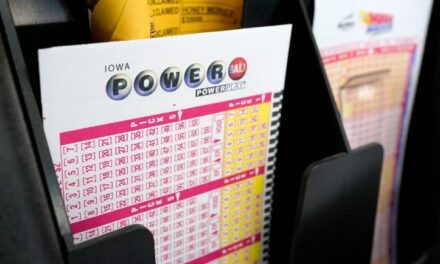 731 milionë $ në 29 vite ose 546 milionë $ menjëherë, zgjedhja e vështirë e fituesit të lotarisë