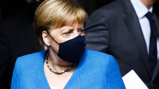 “Na presin 10 javë shumë të vështira”, Merkel e shqetësuar për variantin e ri të virusit