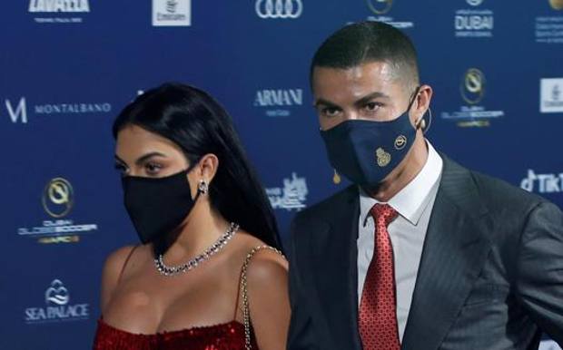 Shkelën masat anti-COVID, Ronaldo dhe Georgina nën hetim