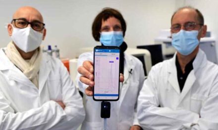 Studiuesit francezë krijojnë testin me telefon që zbulon koronavirusin