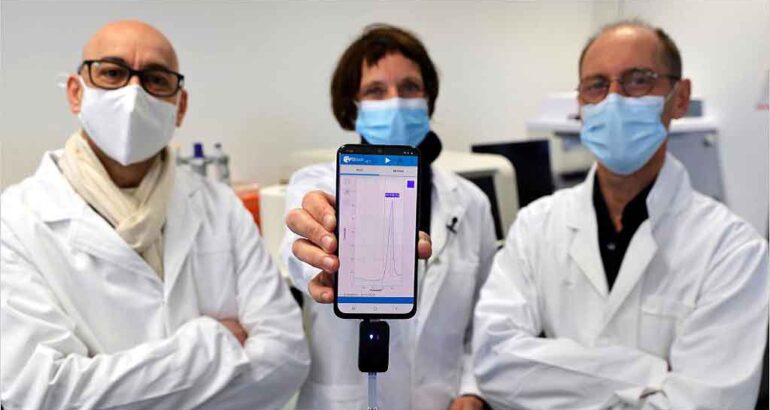 Studiuesit francezë krijojnë testin me telefon që zbulon koronavirusin