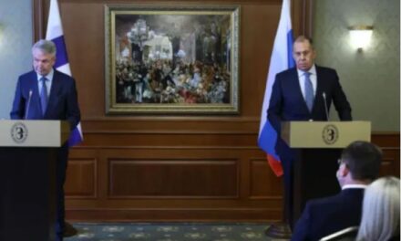 Lavrov fajëson BE për “kolapsin” e marrëdhënieve diplomatike