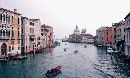 E dini që karantina e parë në botë u shpik 600 vite më parë në Venecia?