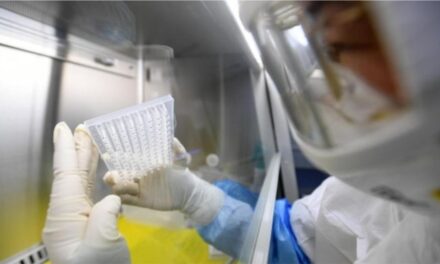 Ekspertët e OBSH në Wuhan: Nuk përjashtohet mundësia që virusi të ketë dalë nga laboratori
