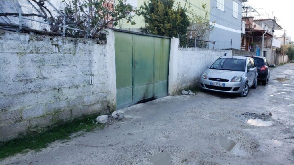 Digjet makina e punonjësit të ASHK-së në Vlorë, dyshohet për zjarrvënie të qëllimshme