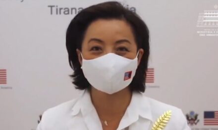 Ambasadorja Yuri Kim, pozitive me koronavirus
