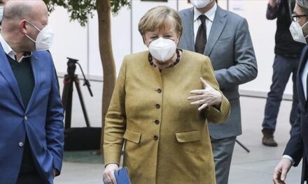 Merkel: Duhet të presim ende shumë për vaksinimin e plotë