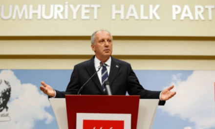 Njeriu që po shkërmoq partinë e Ataturkut në Turqi