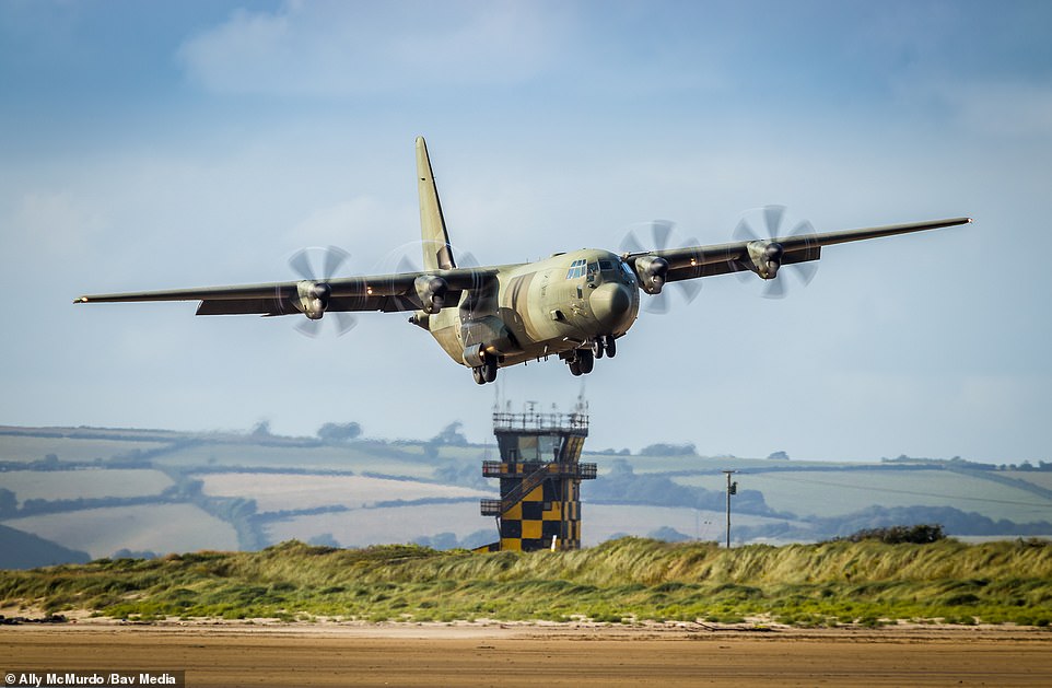 Vdekja e “Herkulit”/ Ushtria britanike nxjerr në pension avionët e preferuar të forcave speciale