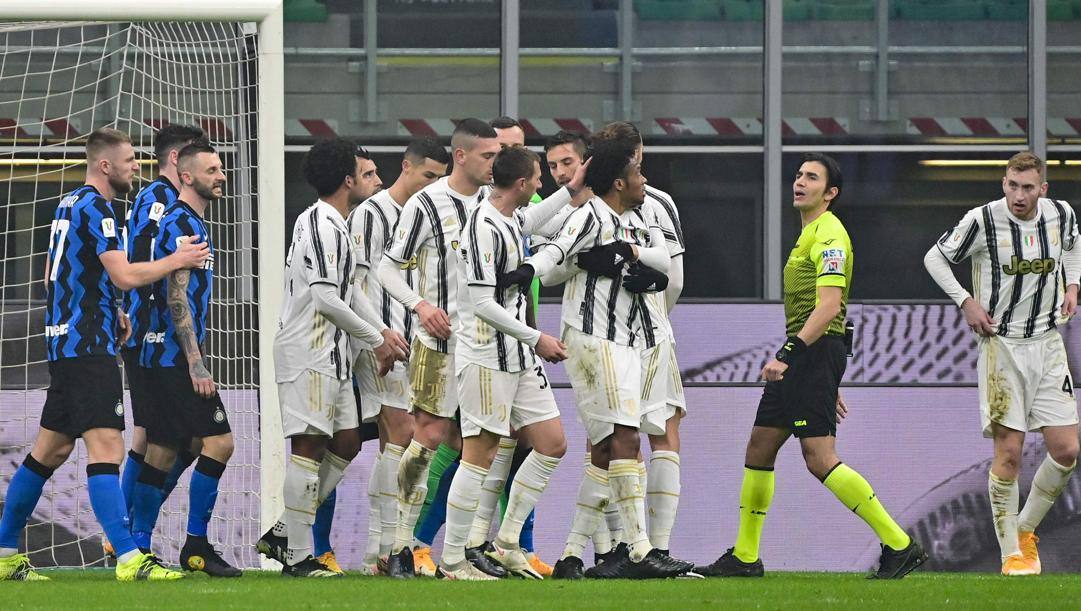 Ronaldo përmbys Lautaron, Juventus sheh finalen