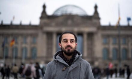 Nga refugjat për deputet: Kush është siriani që po synon Bundestagun