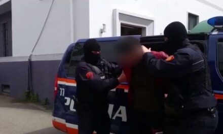 Në kërkim ndërkombëtar për trafik droge, arrestohen 2 persona në Tiranë e Laç