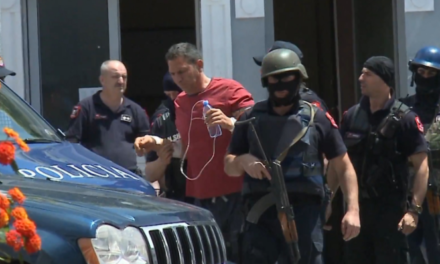 Nën akuzë për vrasje, arrestohet Ardian Çapja, shpallet në kërkim Florenc Çapja