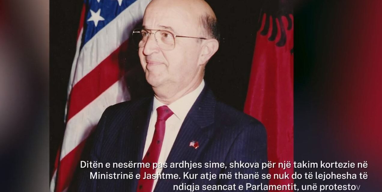 “Pashë një lot të rrëshqiste në faqen atij polici”, si e kujton ambasadori i parë amerikan ardhjen në Shqipëri