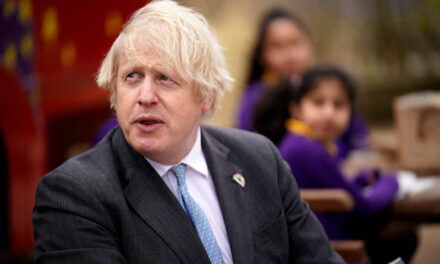 Kërkesa e Boris Johnsons: Na jepni Europianin dhe Kupën e Botës 2030