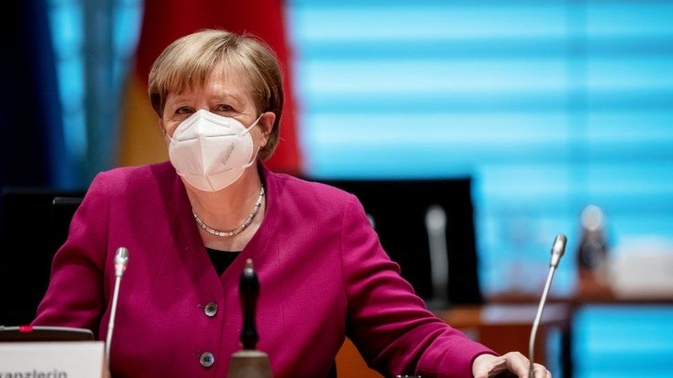 Merkel ndryshon qasjen, vaksina e AstraZeneca
