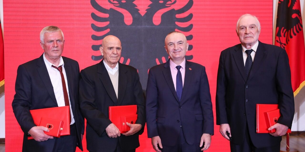 Presidenti Meta vlerëson tre figura të shquara të sportit nga Elbasani