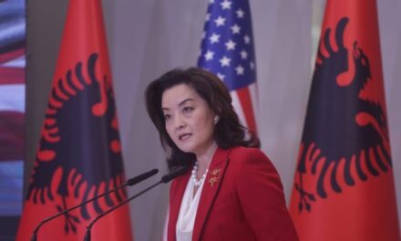 Ambasadorja e SHBA-ve Yuri Kim mesazh për nisjen e stërvitjes Defender 21