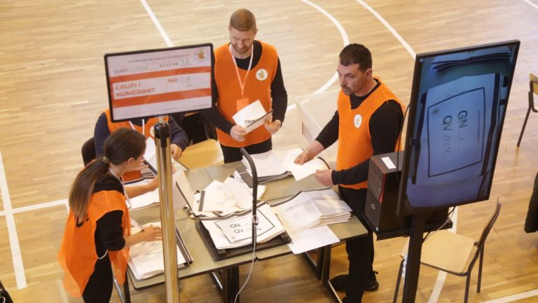 Përfundon numërimi i votave në katër bashkitë e Qarkut të Elbasanit, PS forcë e parë