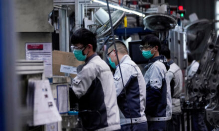 Kina kalon pandeminë, rritja më e madhe e ekonomisë në 30 vjet