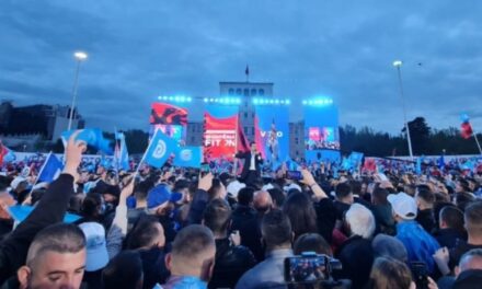 PD mbyll fushatën, Basha: Do të shërbej si kryeministër i gjithë shqiptarëve