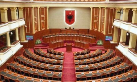 Listat drejt finalizimit: Kush janë 140 deputetët e rinj që pritet të hyjnë në parlamentin e ri?