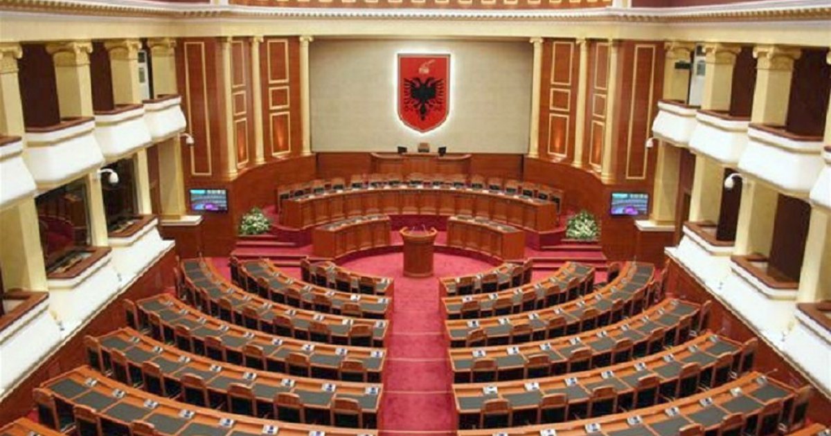 Kuvendi nuk humb kohë, miraton rritjen e pagave për deputetët e ministrat