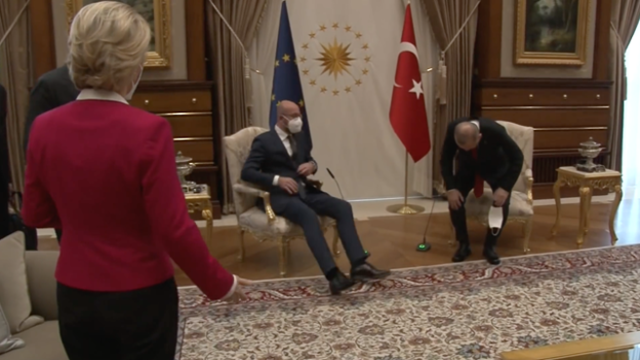 Gafa e rëndë diplomatike në Ankara, Erdogan lë Von der Leyen pa karrige