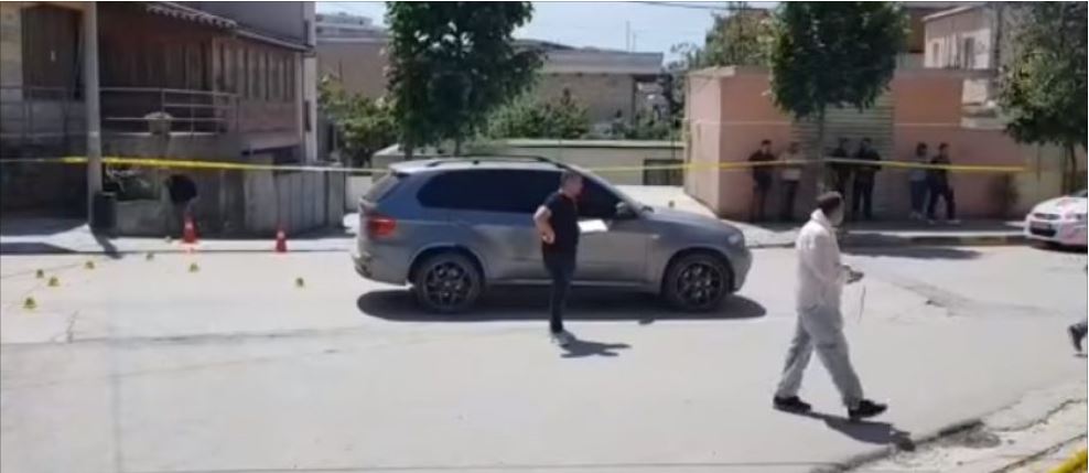 Ekzekutimi i biznesmenit në Vlorë, personi që ndodhej në makinë me të ishte efektiv antidroge