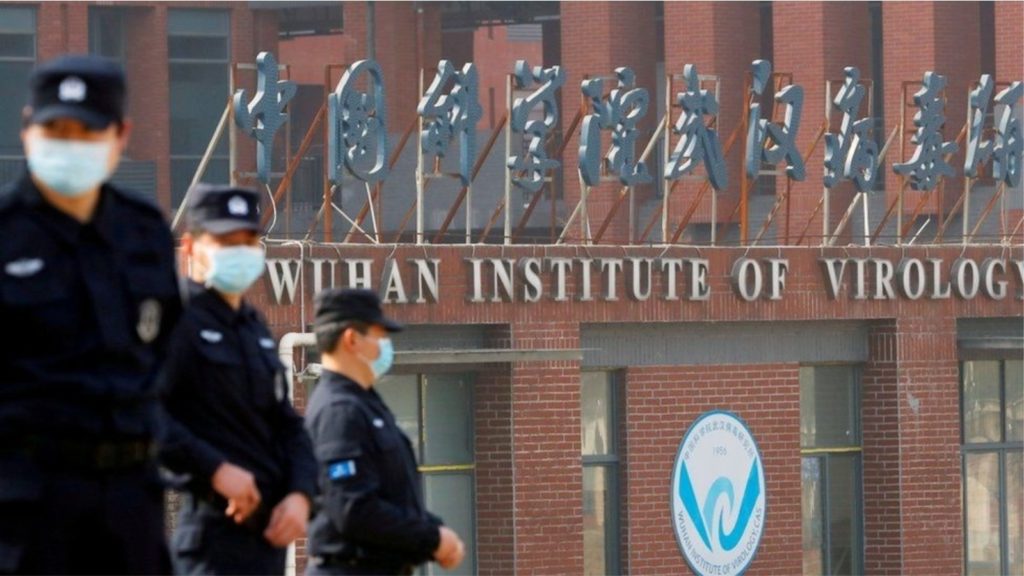 Kina reagon ndaj deklaratave të SHBA për origjinën e virusit: Manipulim politik dhe zhvendosje e fajit