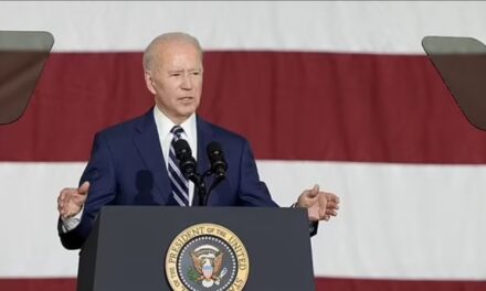 “I çuditshmi” Joe Biden, i thotë të miturës: Ngjan si 19 vjeçare